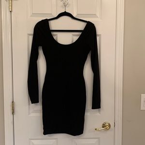 Windsor Black Scoop Neck Long Sleeve Mini Dress